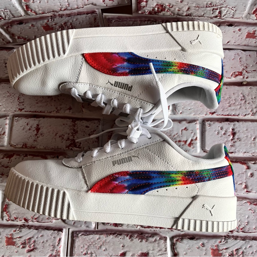 PUMA Carina Women's Sneakers White with Tie Dye Accents SZ 8 Laceups Comfy Cute